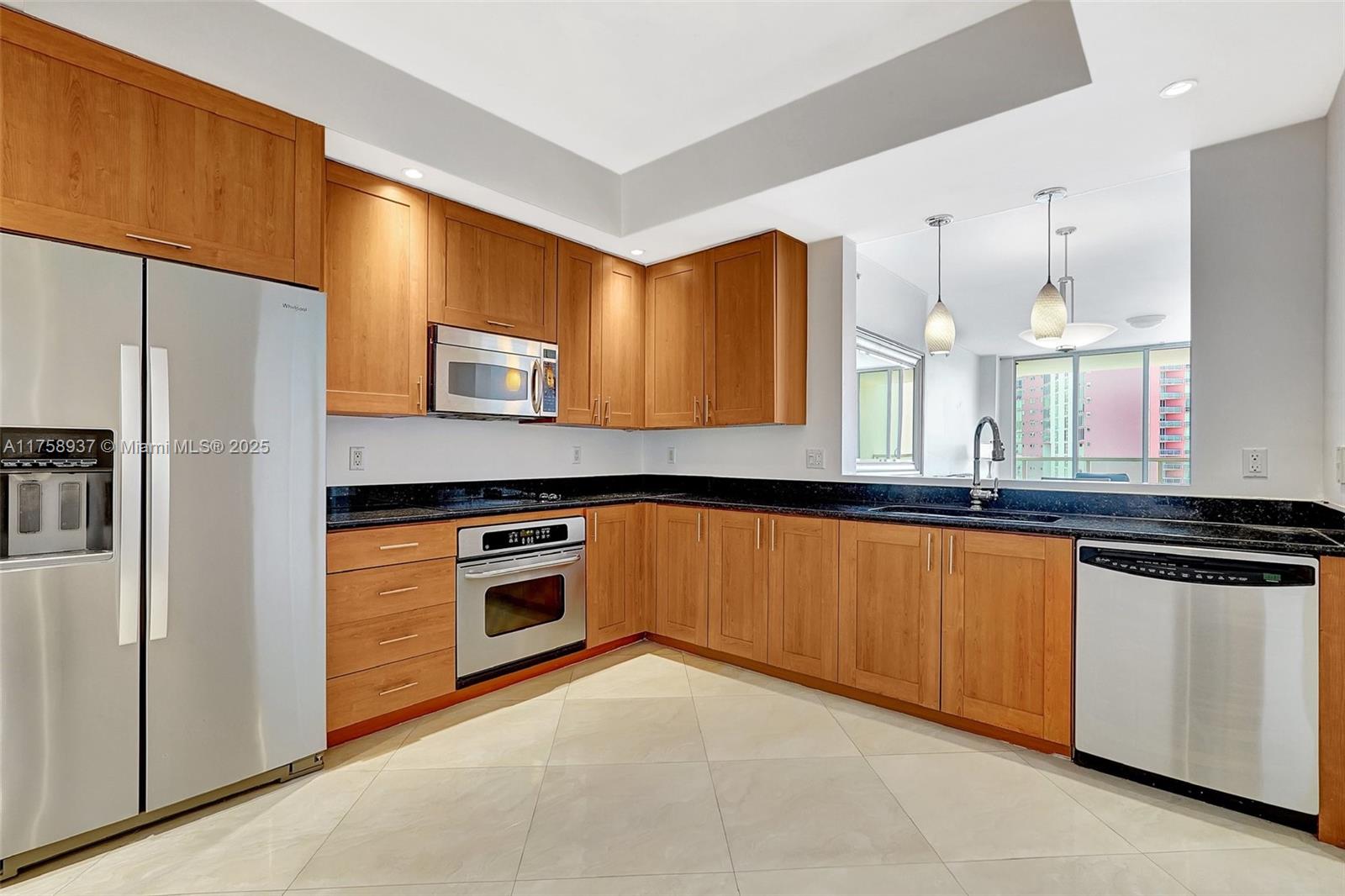 3340 NE 190th St # 1608