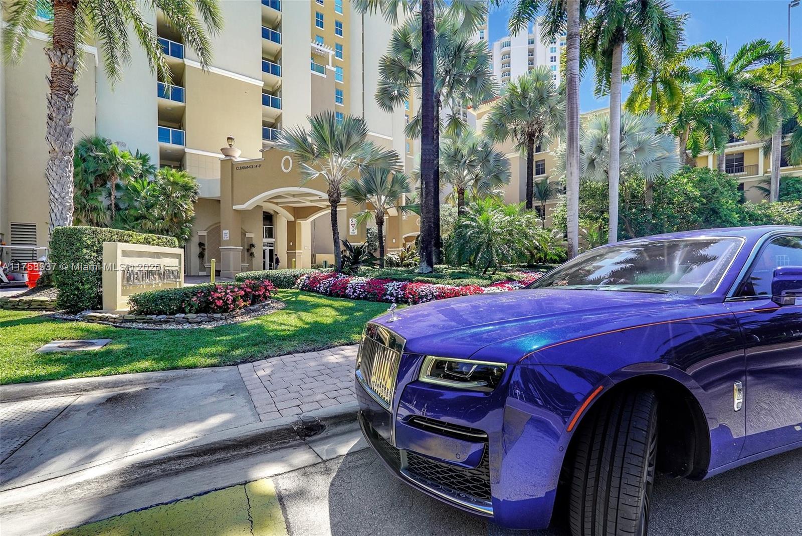 3340 NE 190th St # 1608