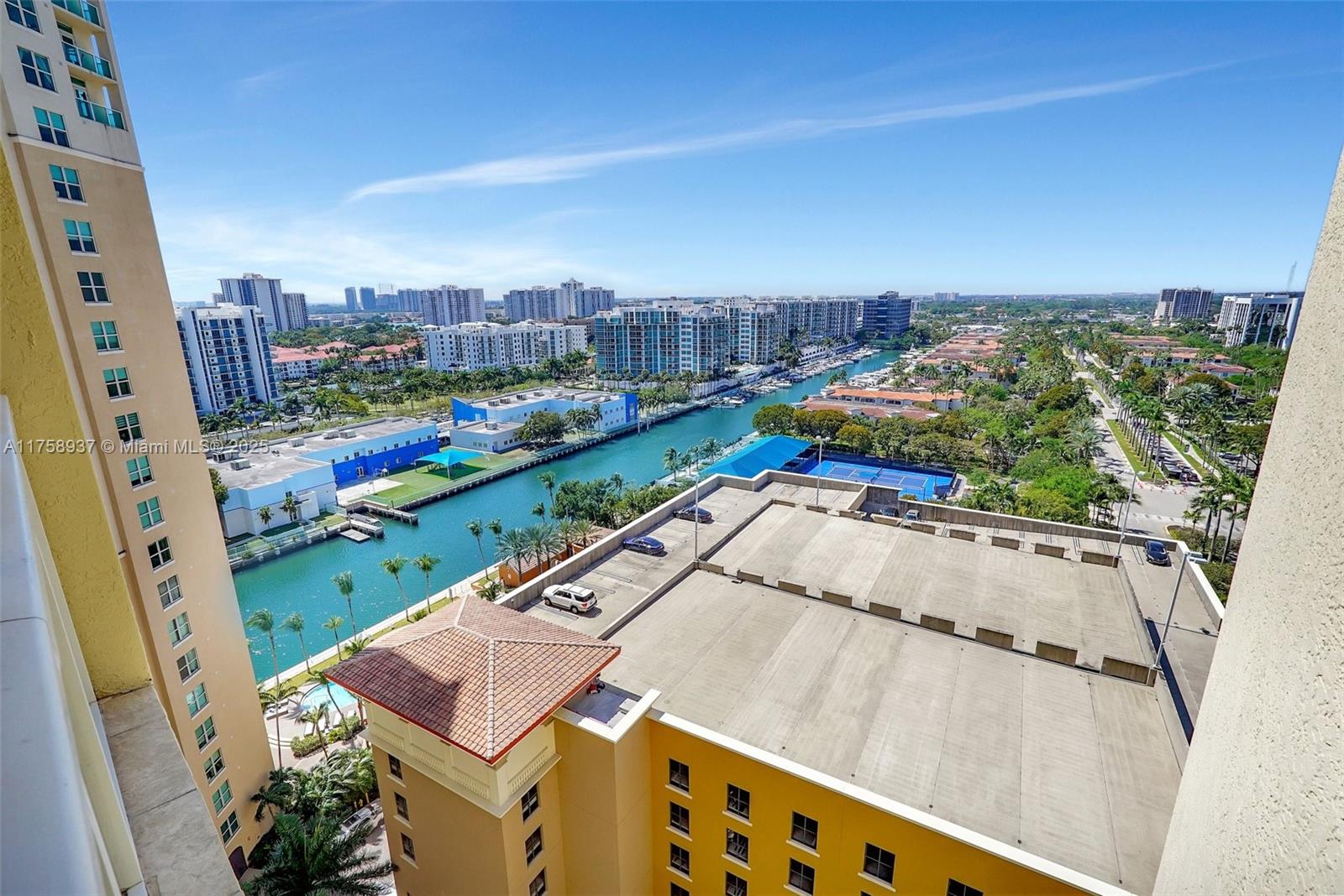 3340 NE 190th St # 1608