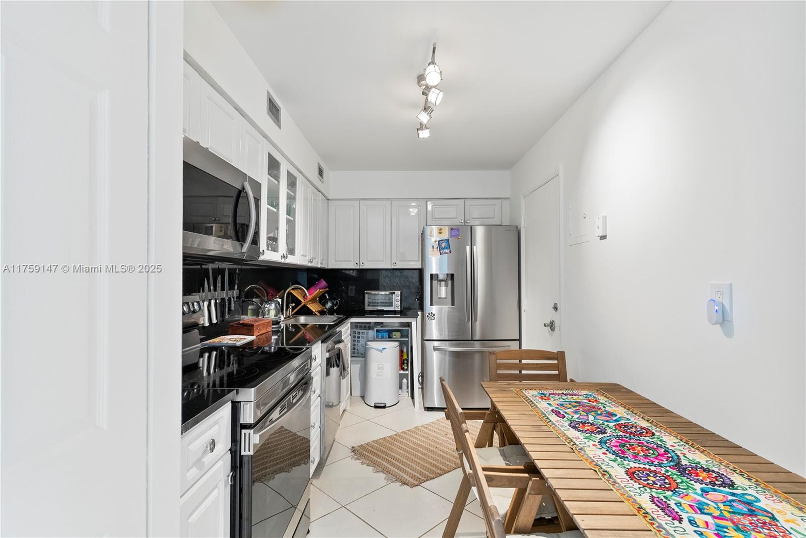 6770 Indian Creek Dr # 5K