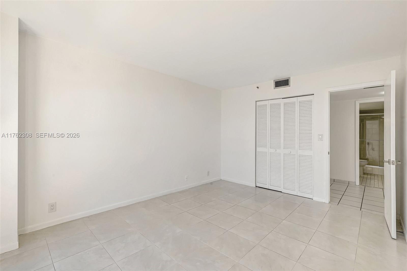4000 Towerside Ter # 302