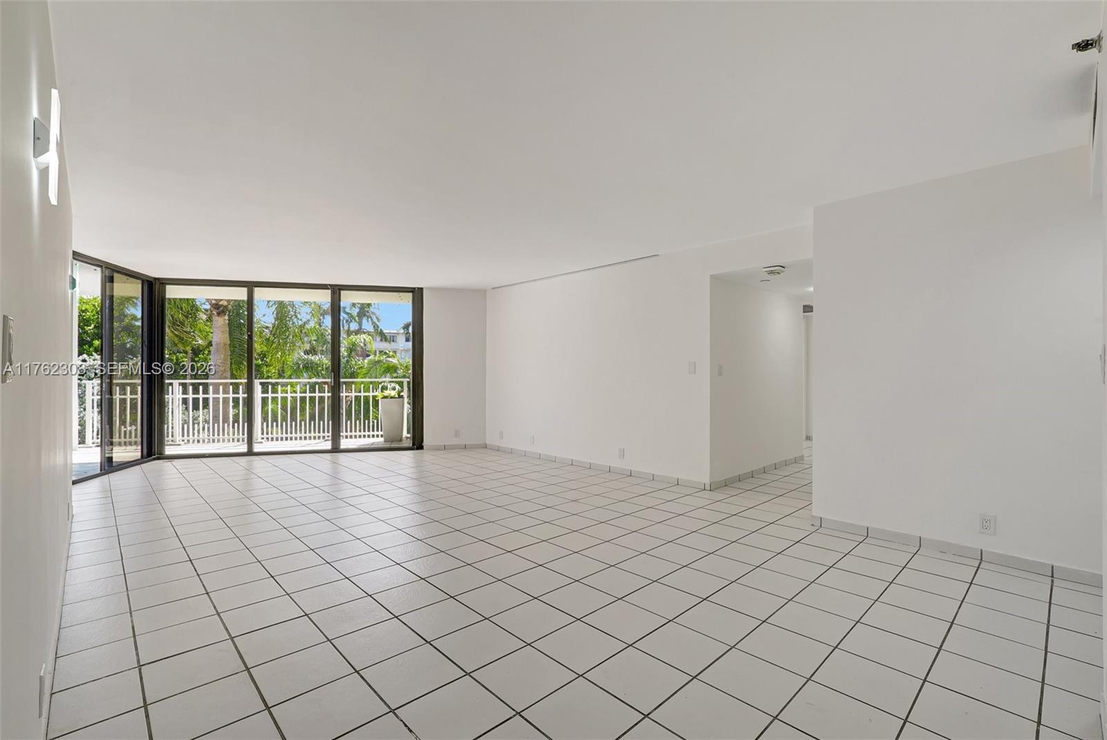 4000 Towerside Ter # 302