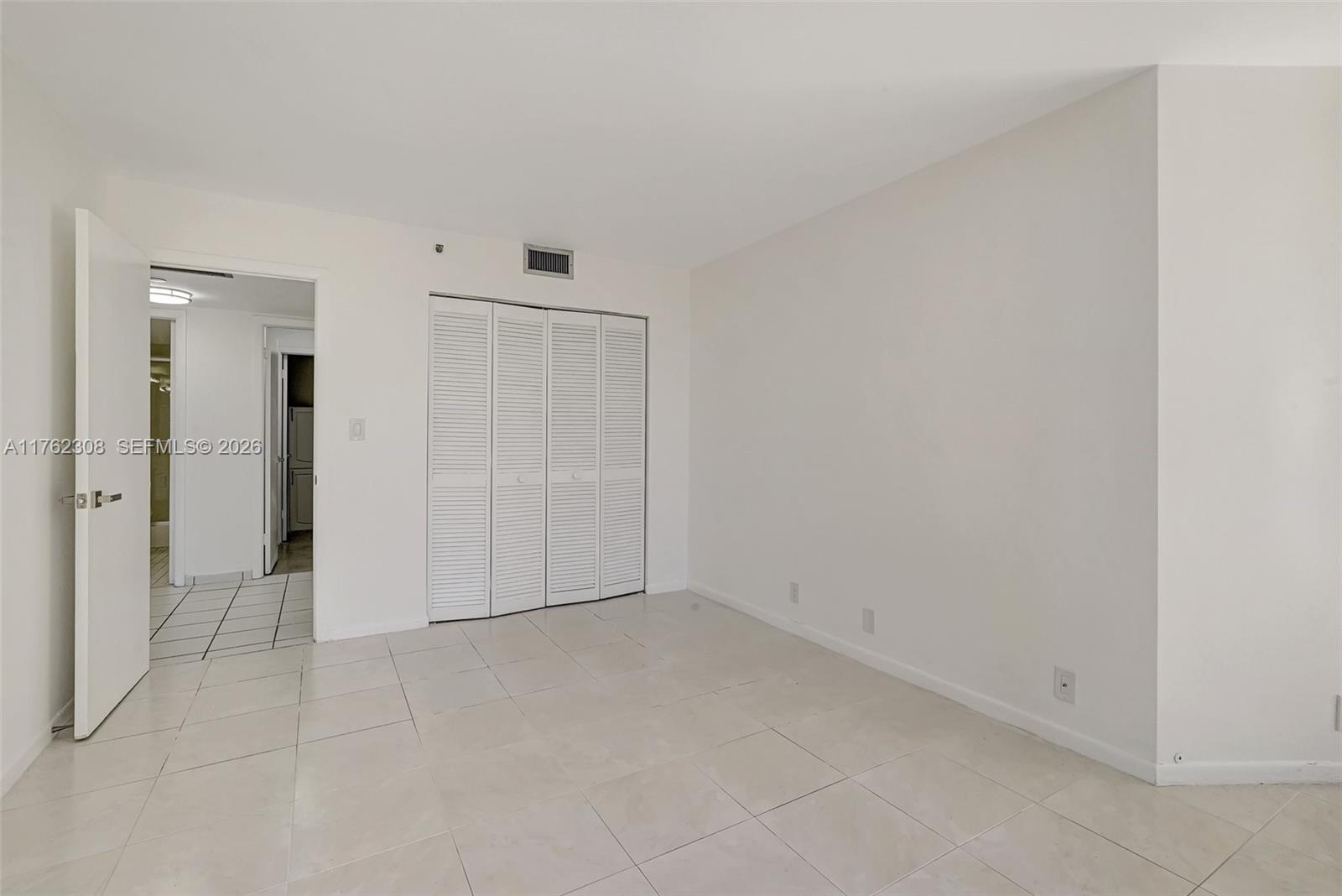 4000 Towerside Ter # 302