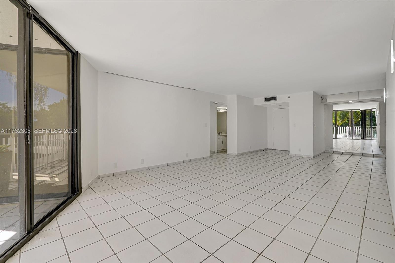 4000 Towerside Ter # 302