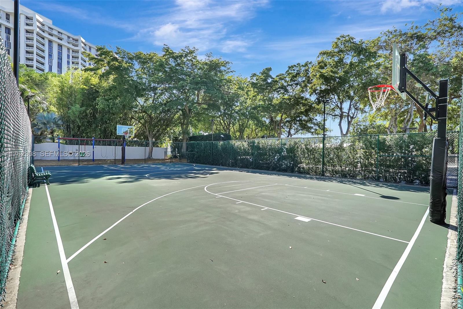4000 Towerside Ter # 302