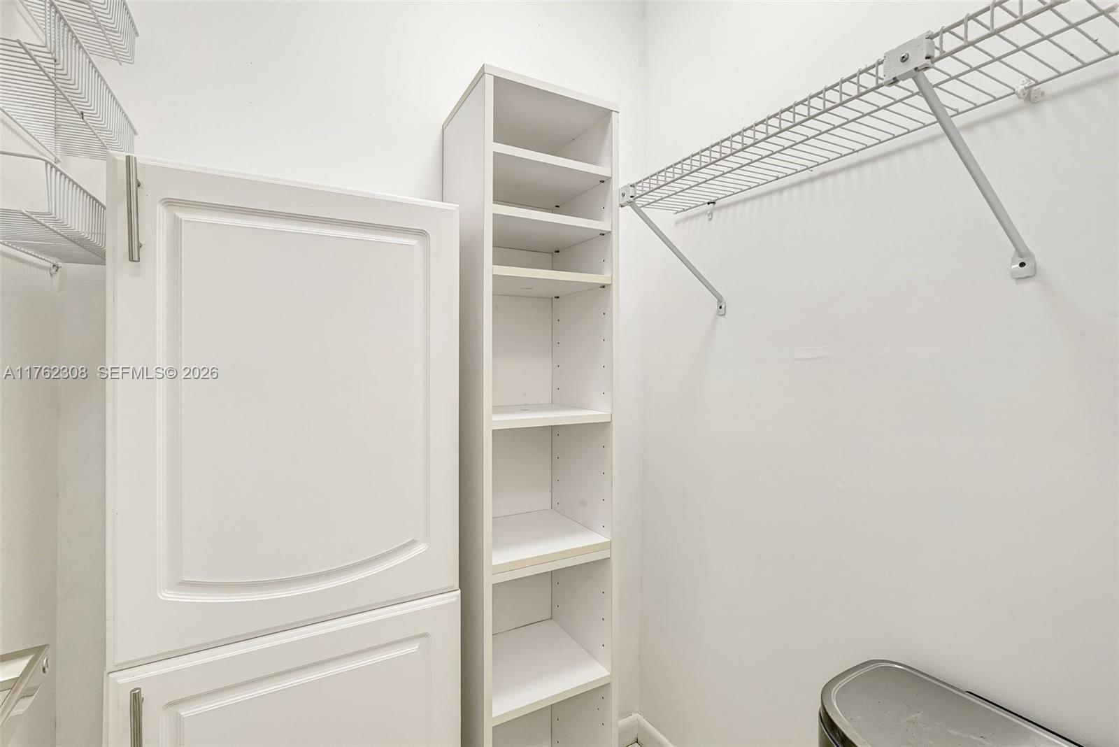 4000 Towerside Ter # 302
