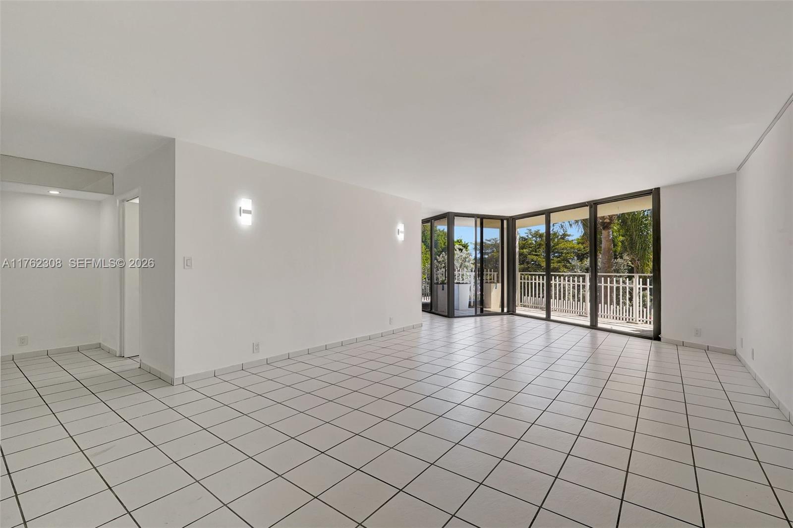 4000 Towerside Ter # 302