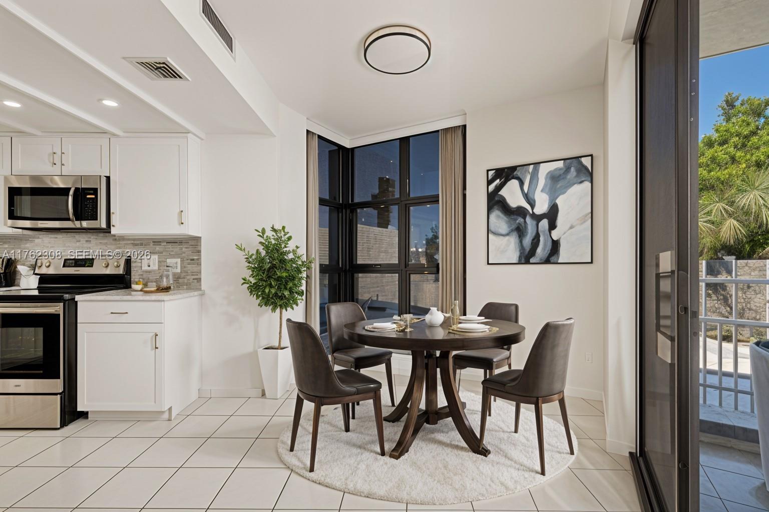4000 Towerside Ter # 302