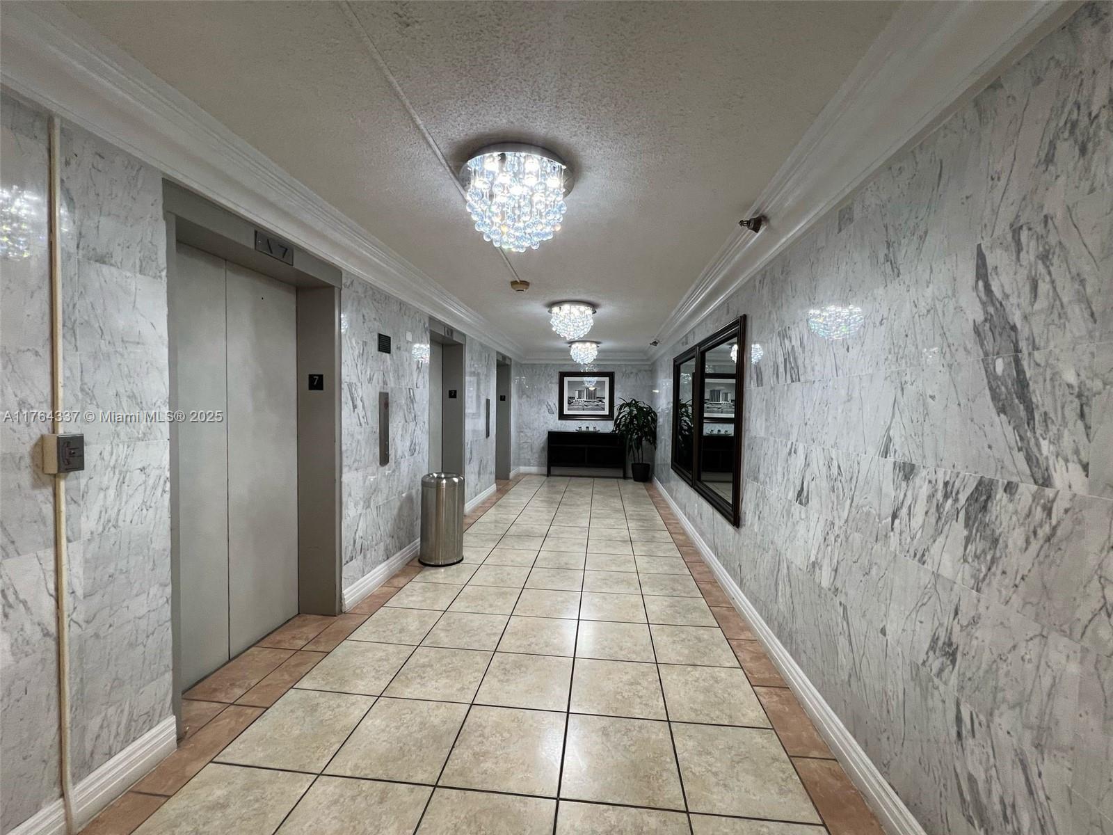 19201 Collins Ave # 732