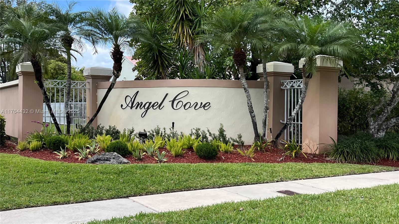 16365 SW 2nd Dr