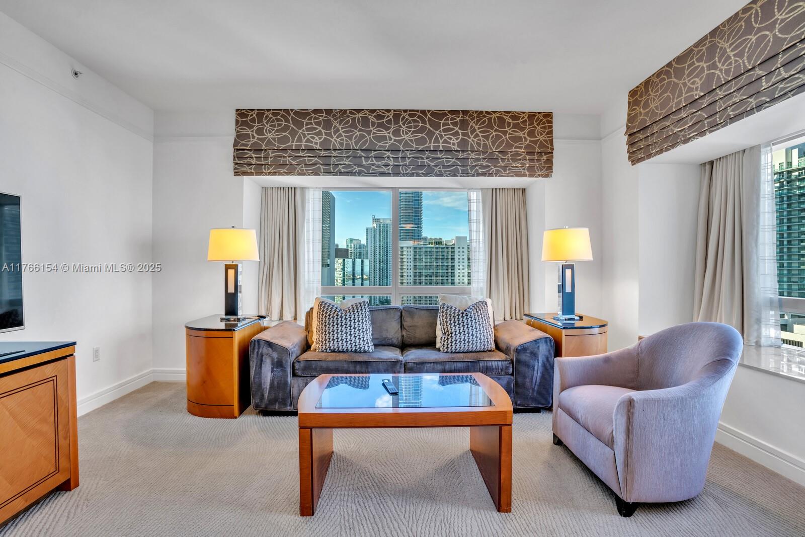 1435 Brickell Ave # 3607
