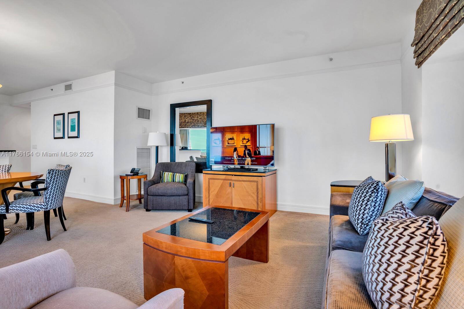 1435 Brickell Ave # 3607