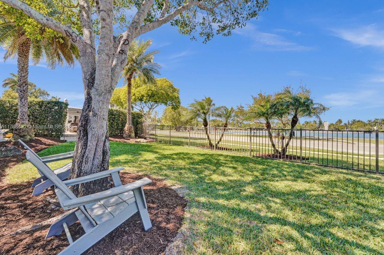 1200 S Southlake Dr