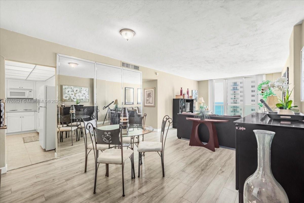 3801 S Ocean Dr # 11J