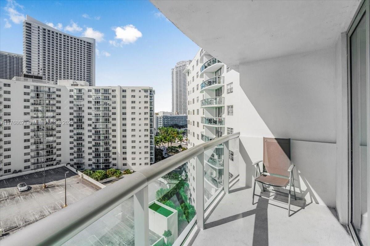 3801 S Ocean Dr # 11J