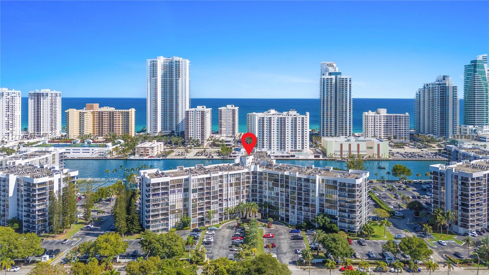 800 Parkview Dr # 909