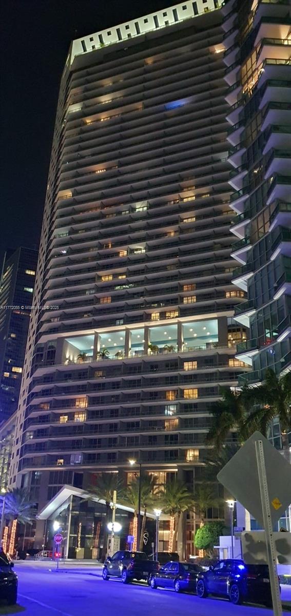 1300 Brickell Bay Dr # 1107