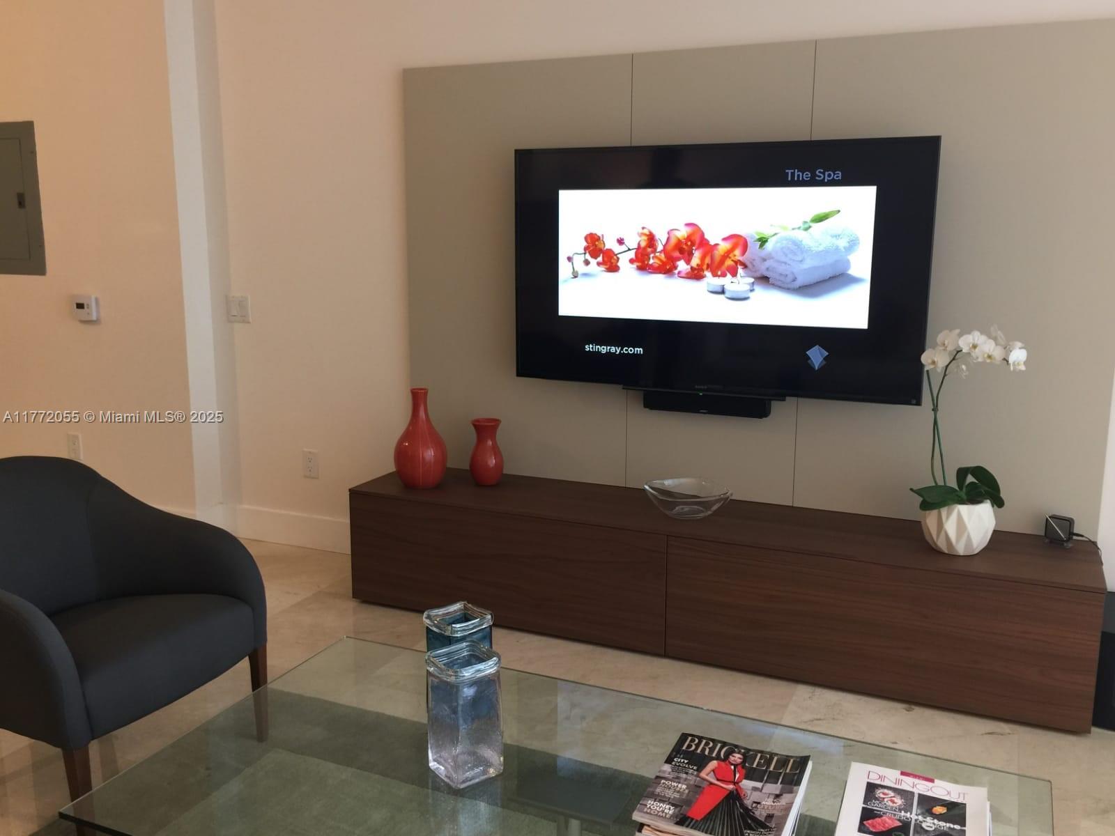 1300 Brickell Bay Dr # 1107