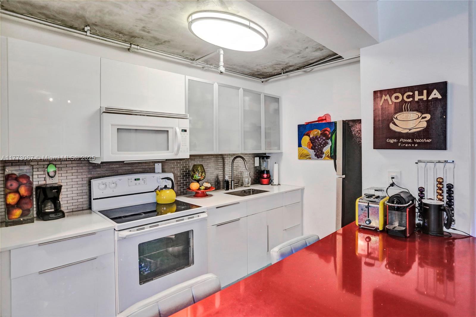 1035 West Ave # 301