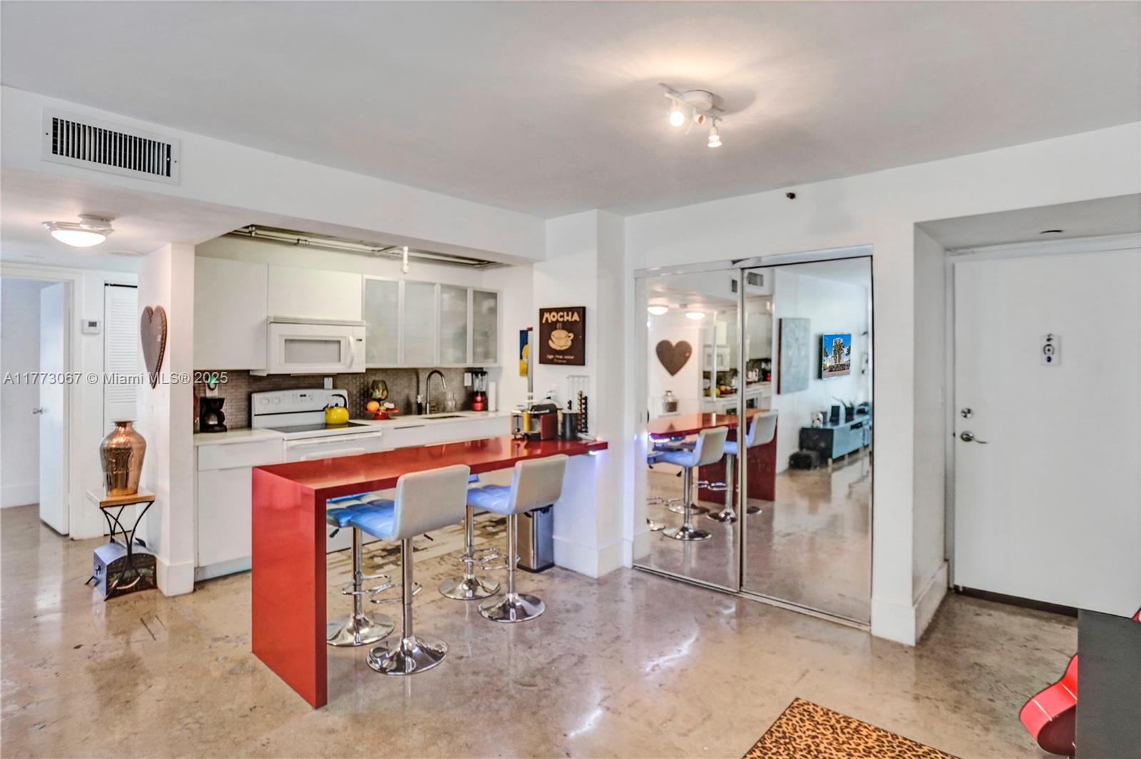 1035 West Ave # 301