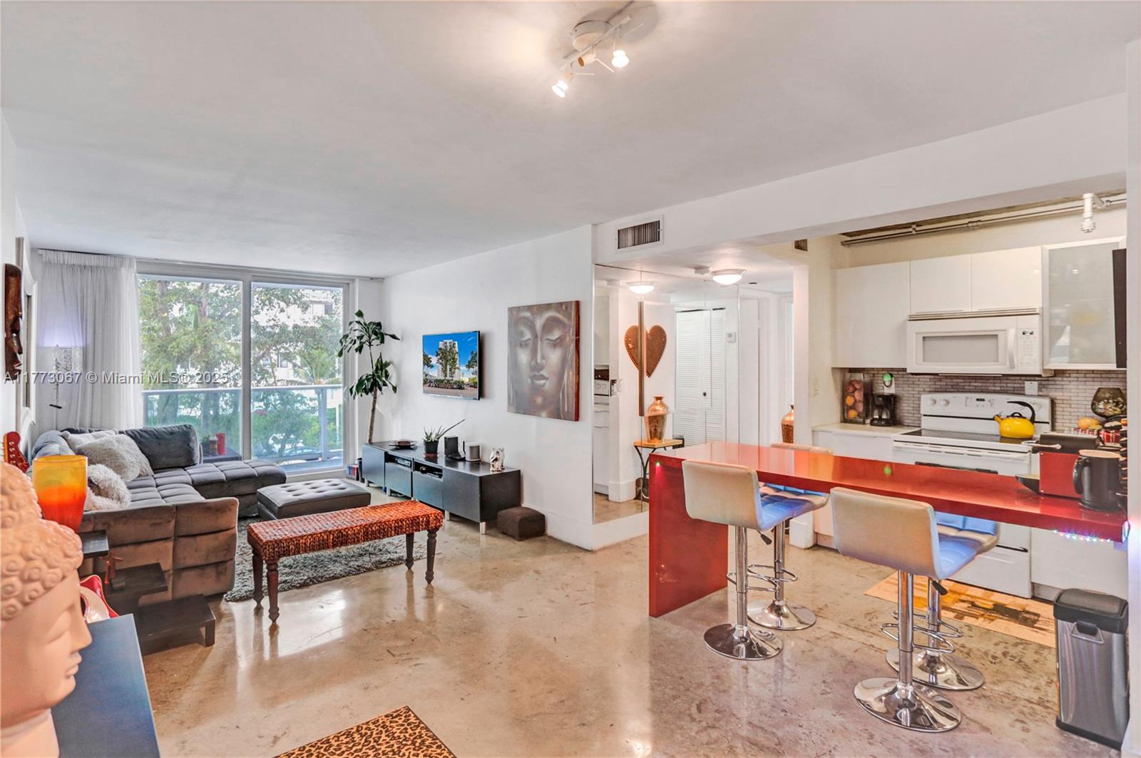 1035 West Ave # 301