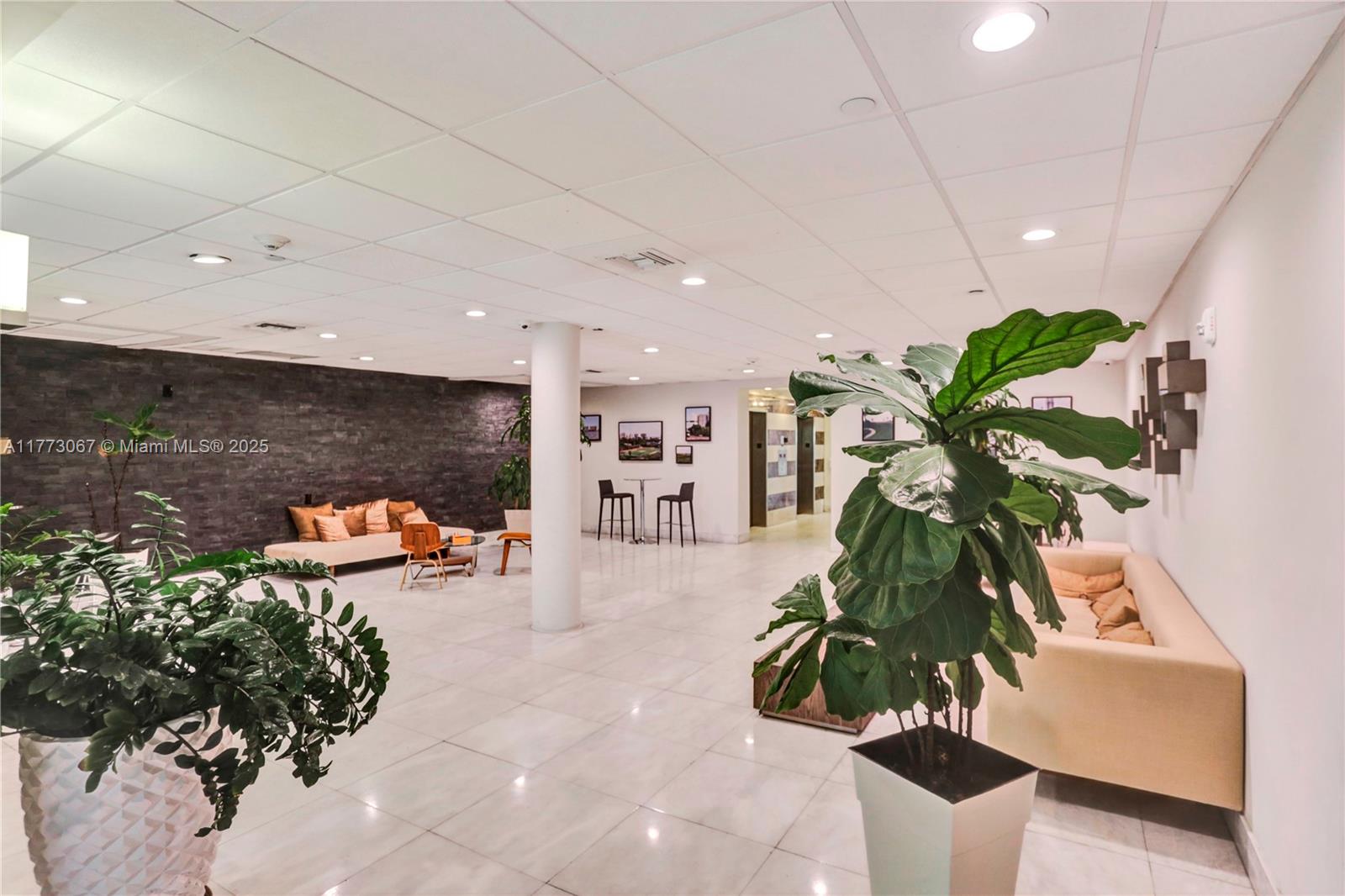1035 West Ave # 301