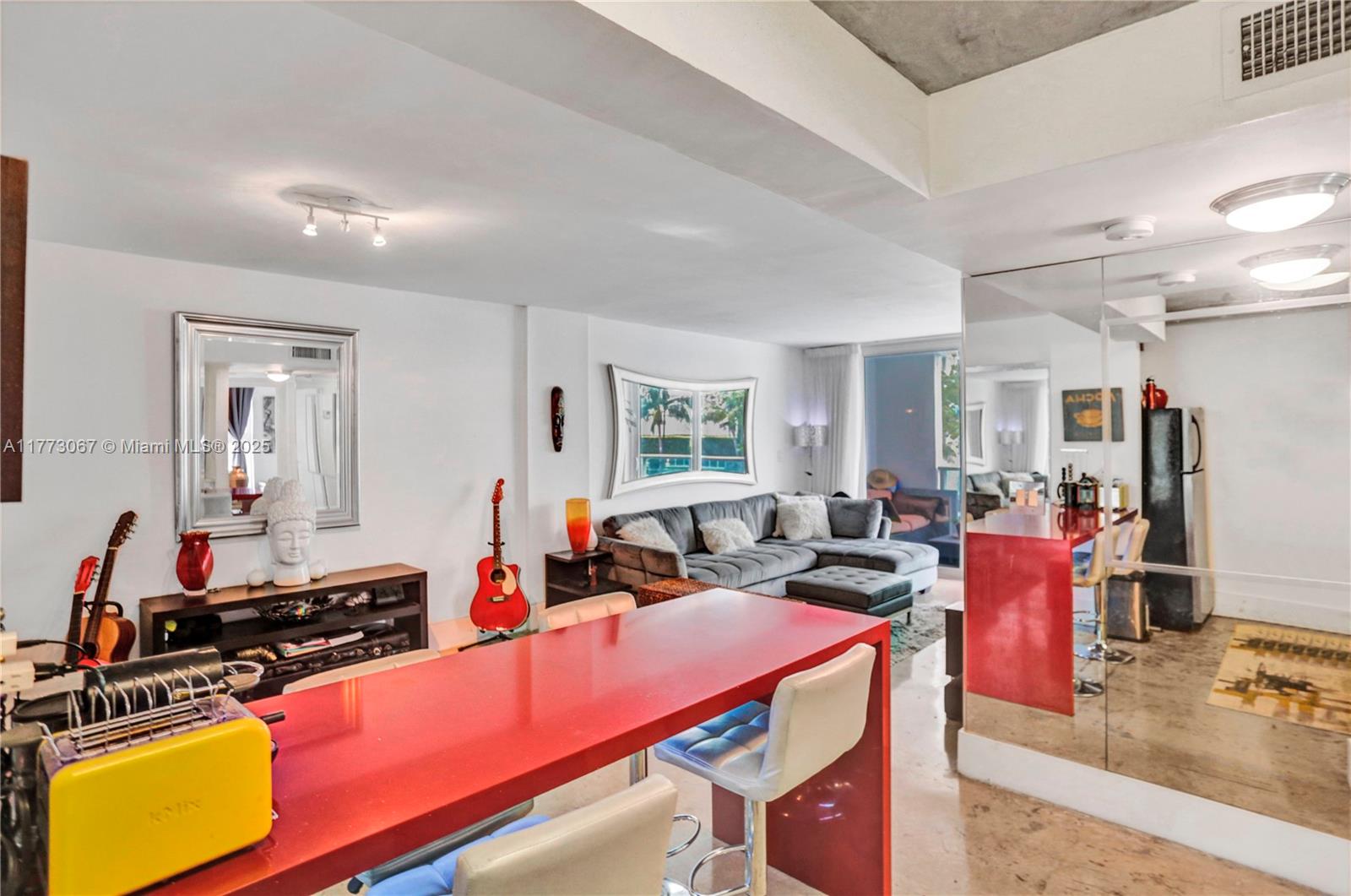 1035 West Ave # 301
