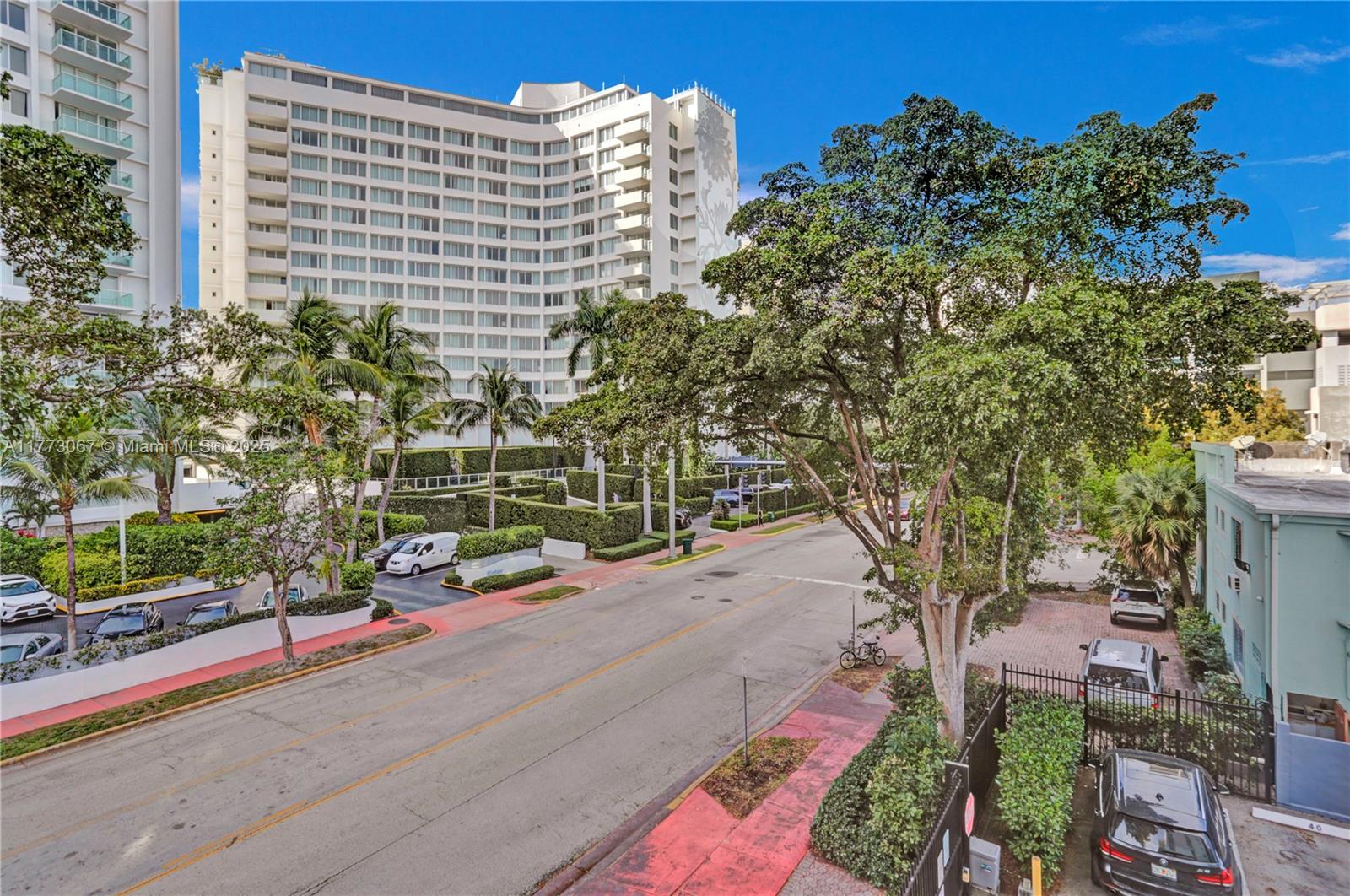 1035 West Ave # 301