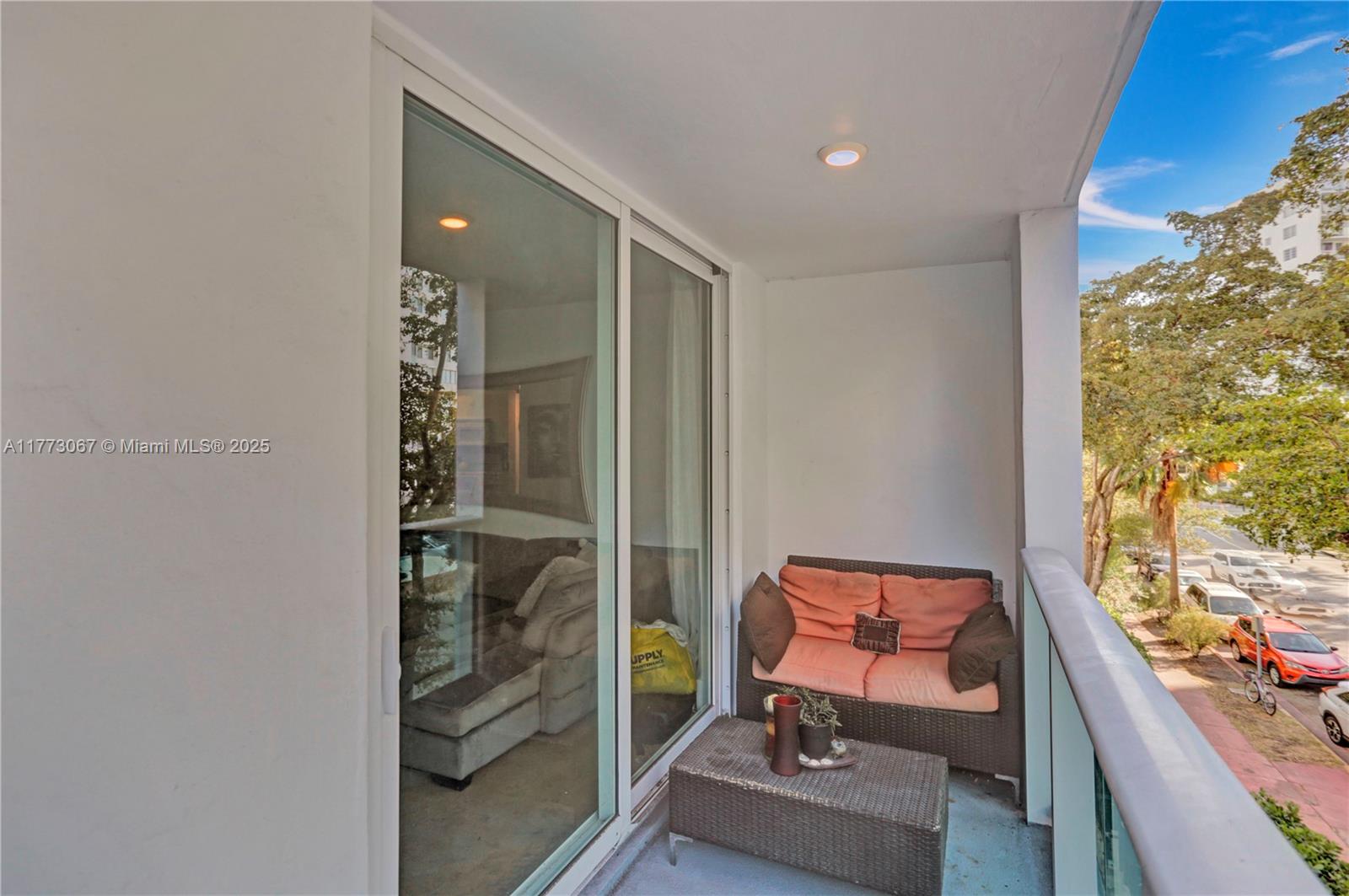 1035 West Ave # 301