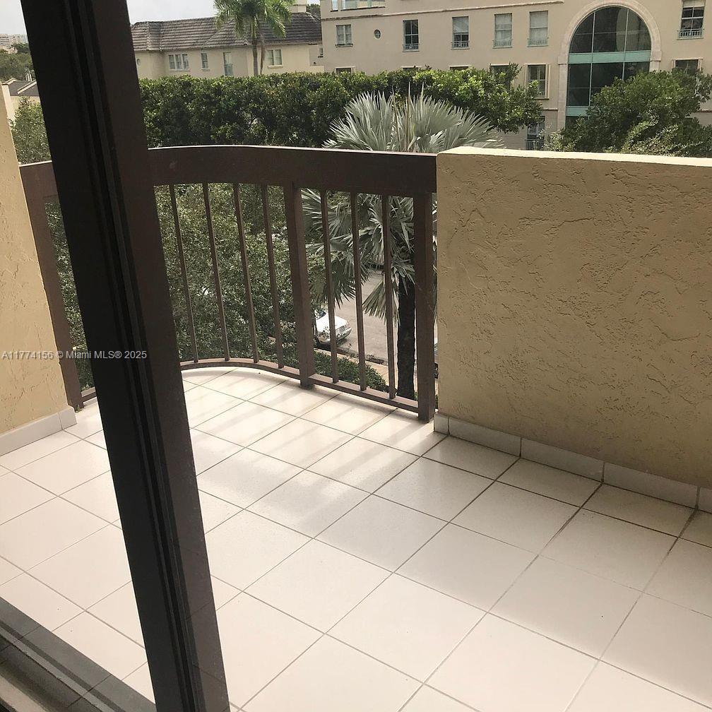 600 Biltmore Way # 408