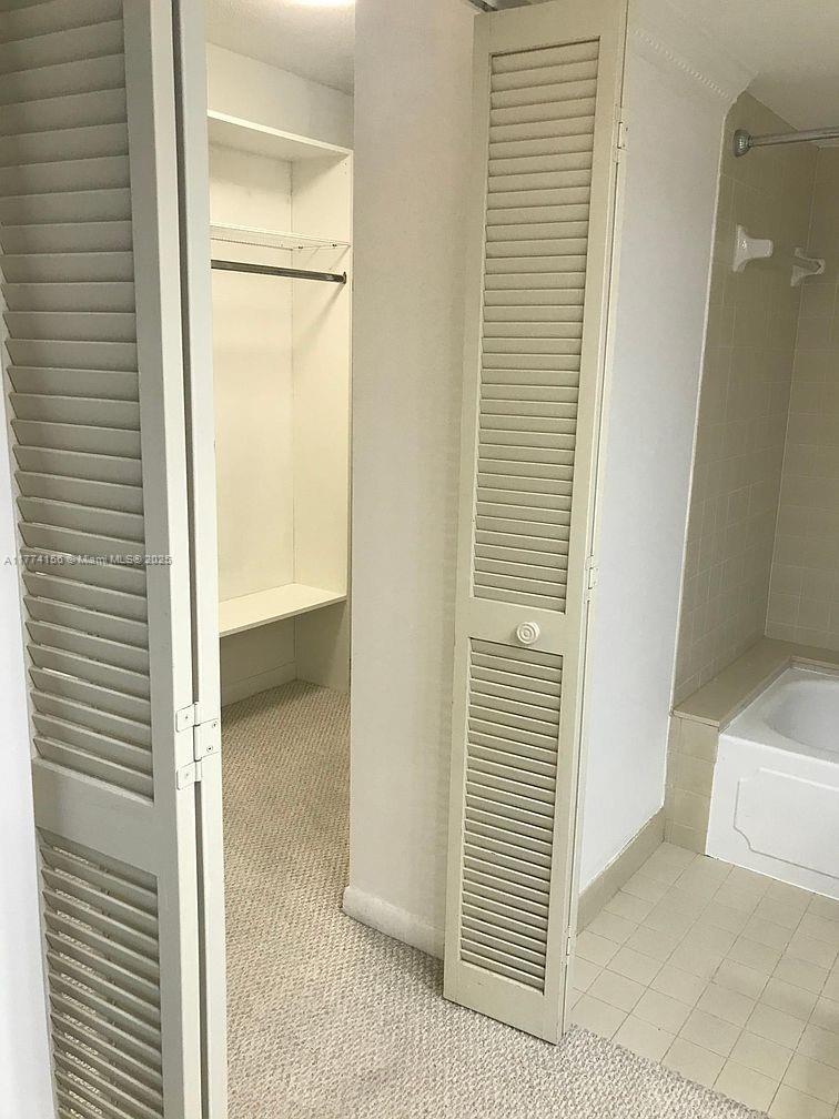 600 Biltmore Way # 408