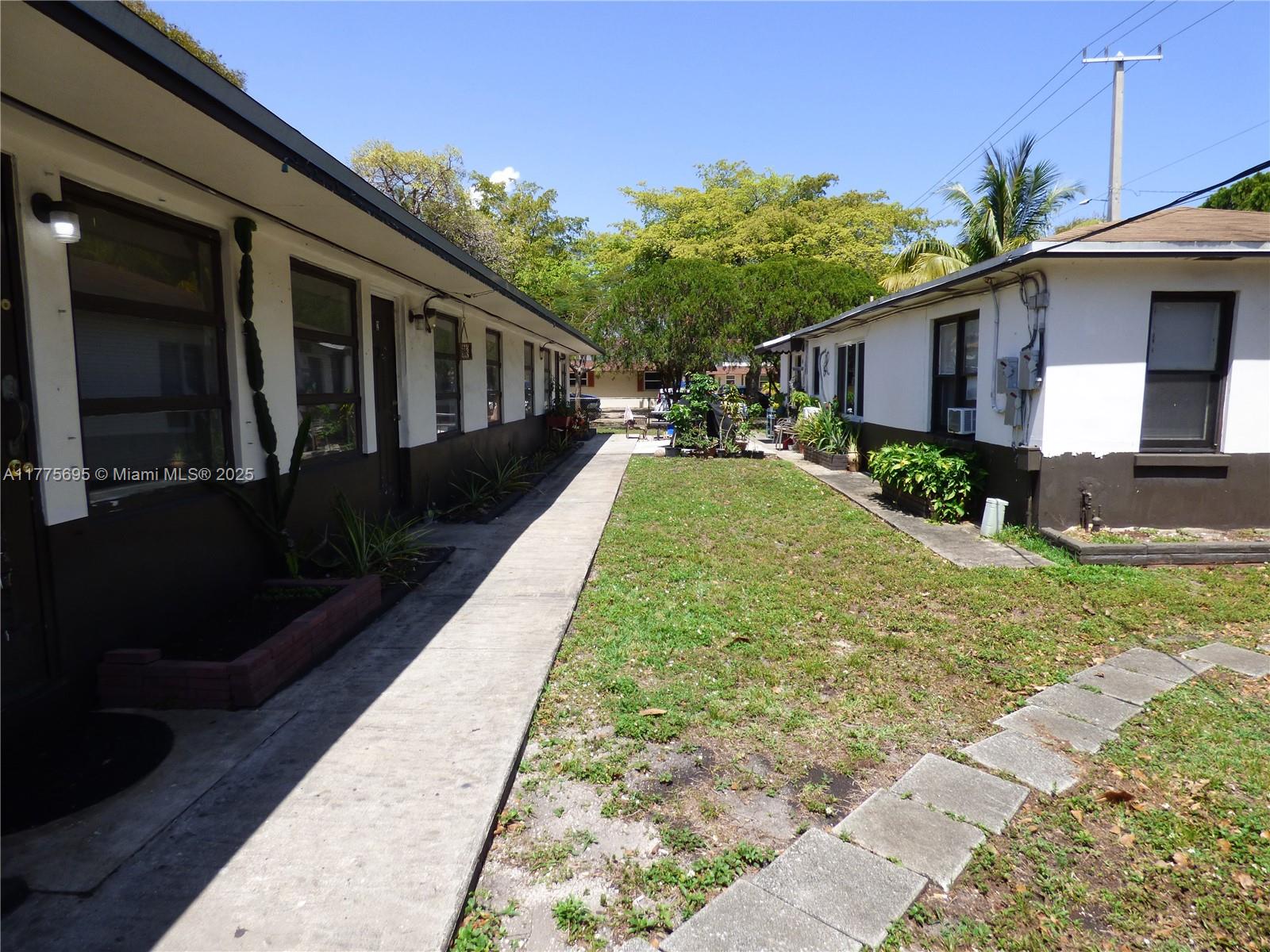 522 N 19th Ave # 9