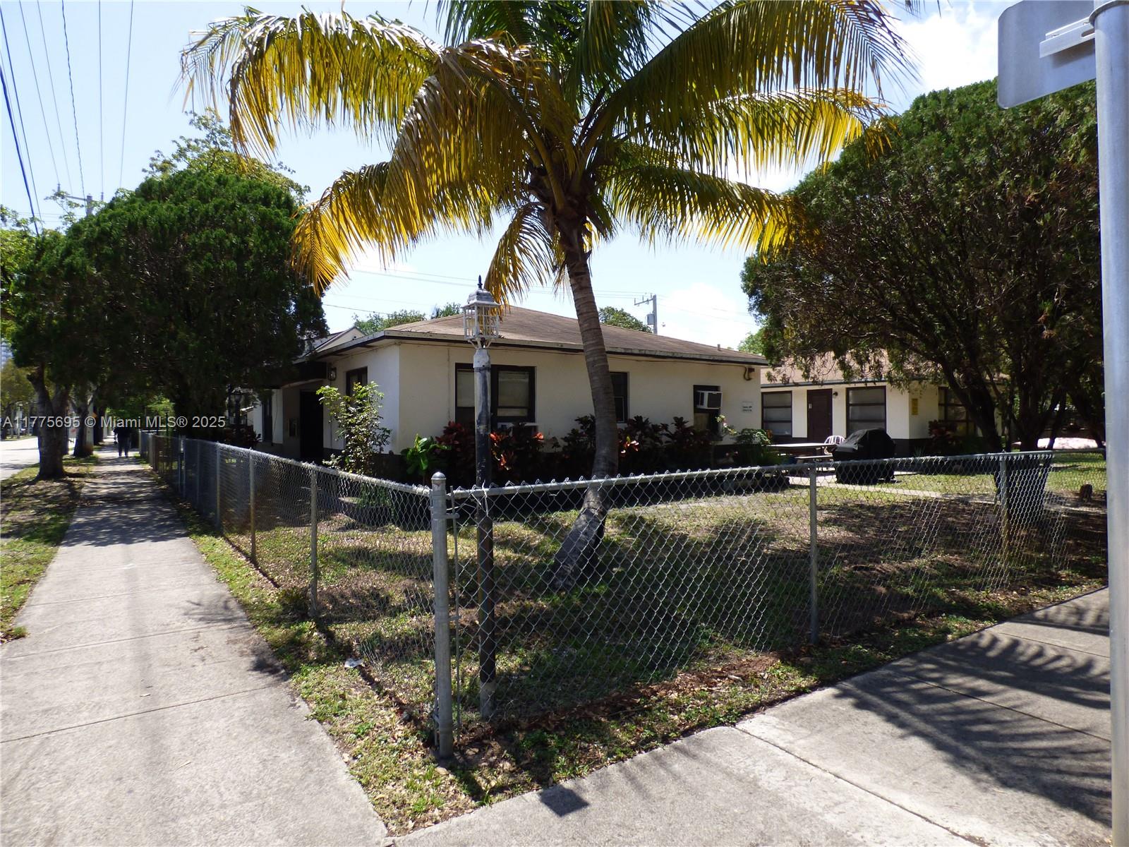 522 N 19th Ave # 9