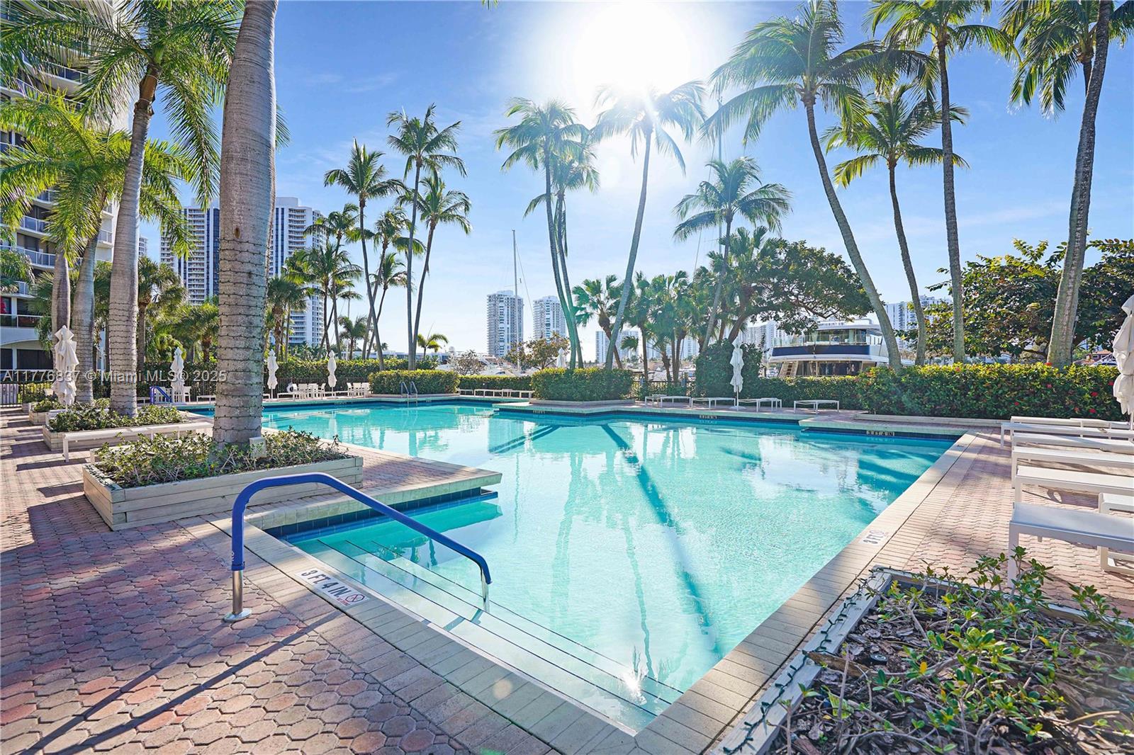 3610 Yacht Club Dr # 213