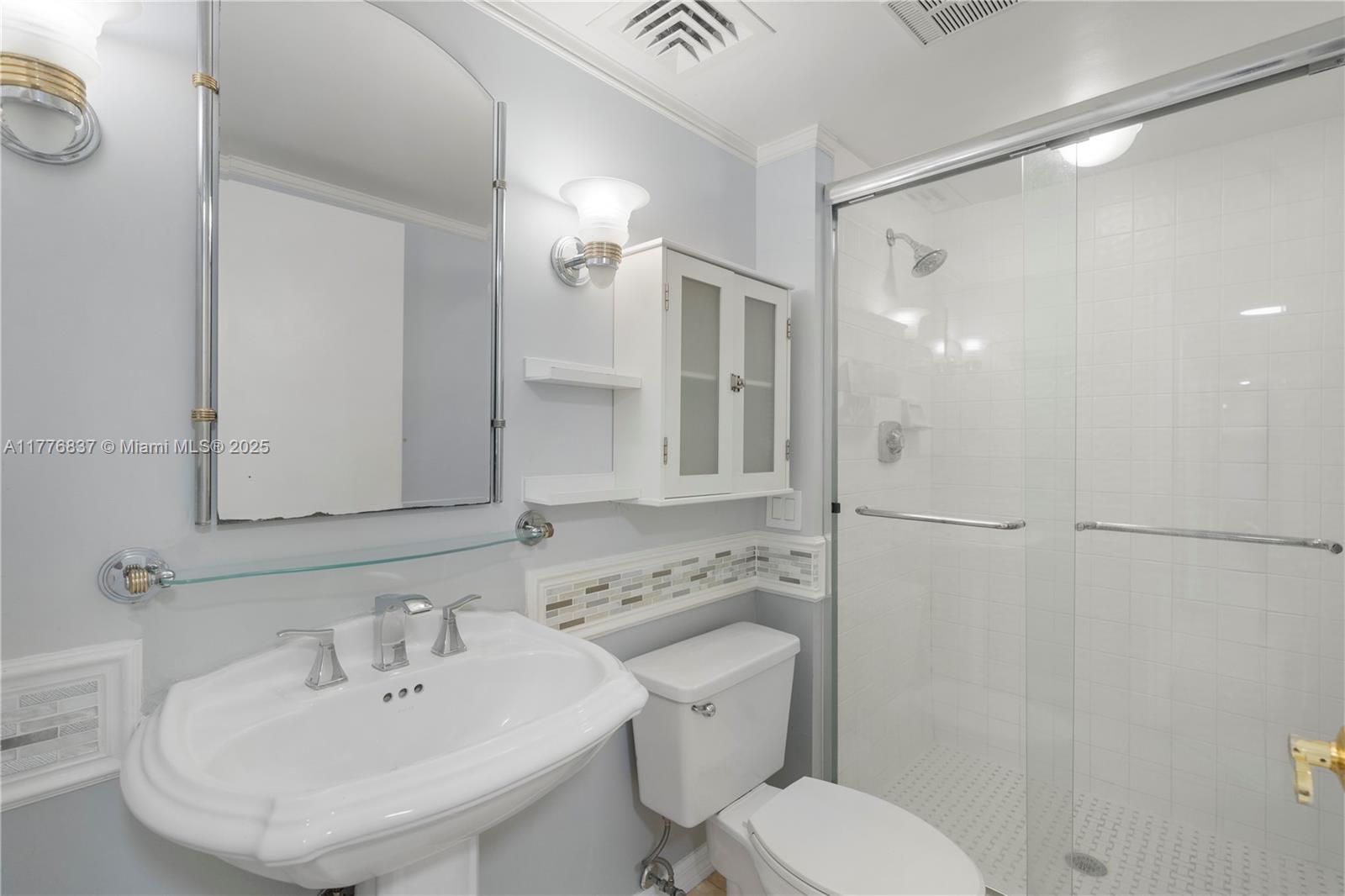 3610 Yacht Club Dr # 213