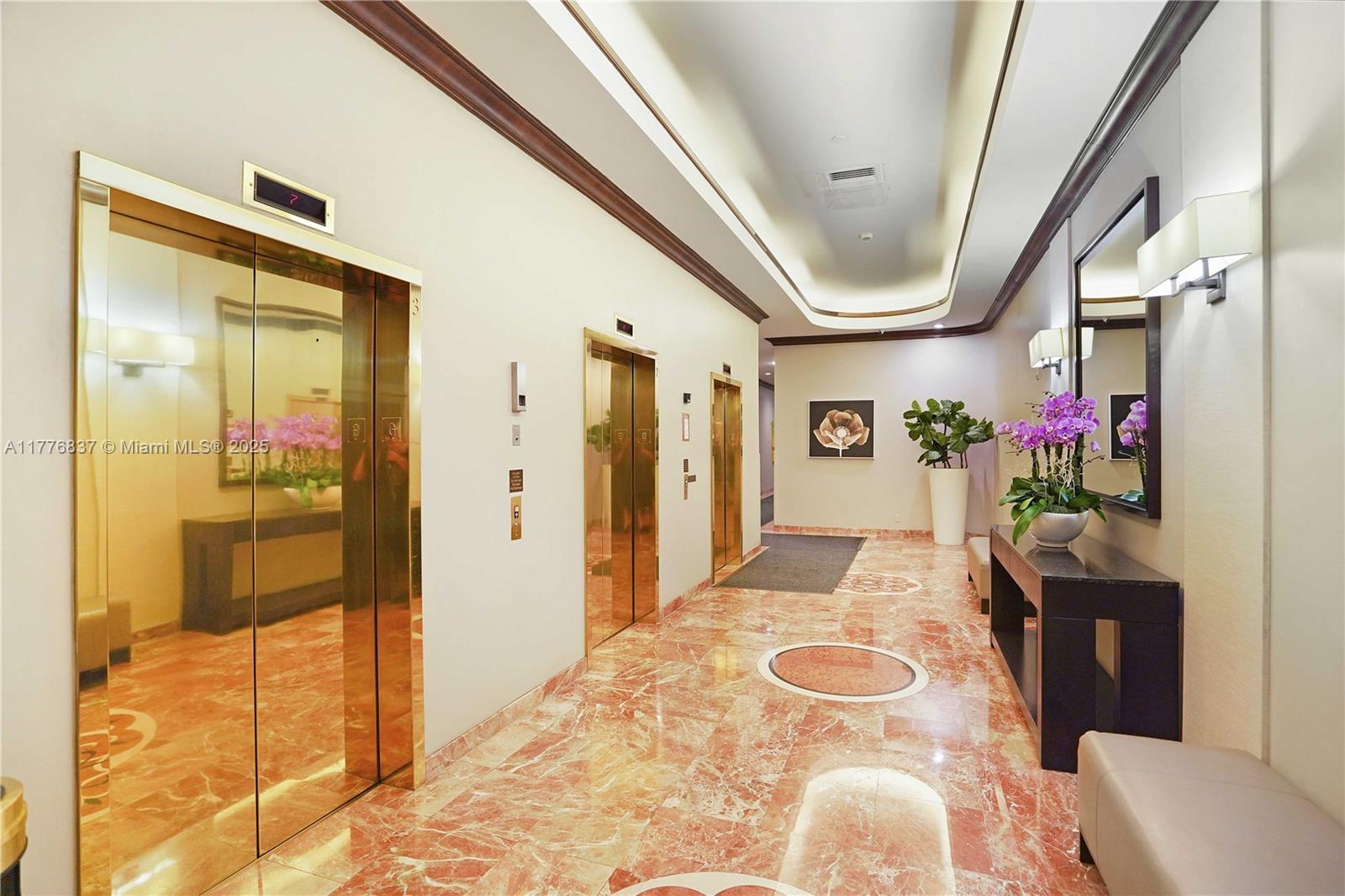 3610 Yacht Club Dr # 213