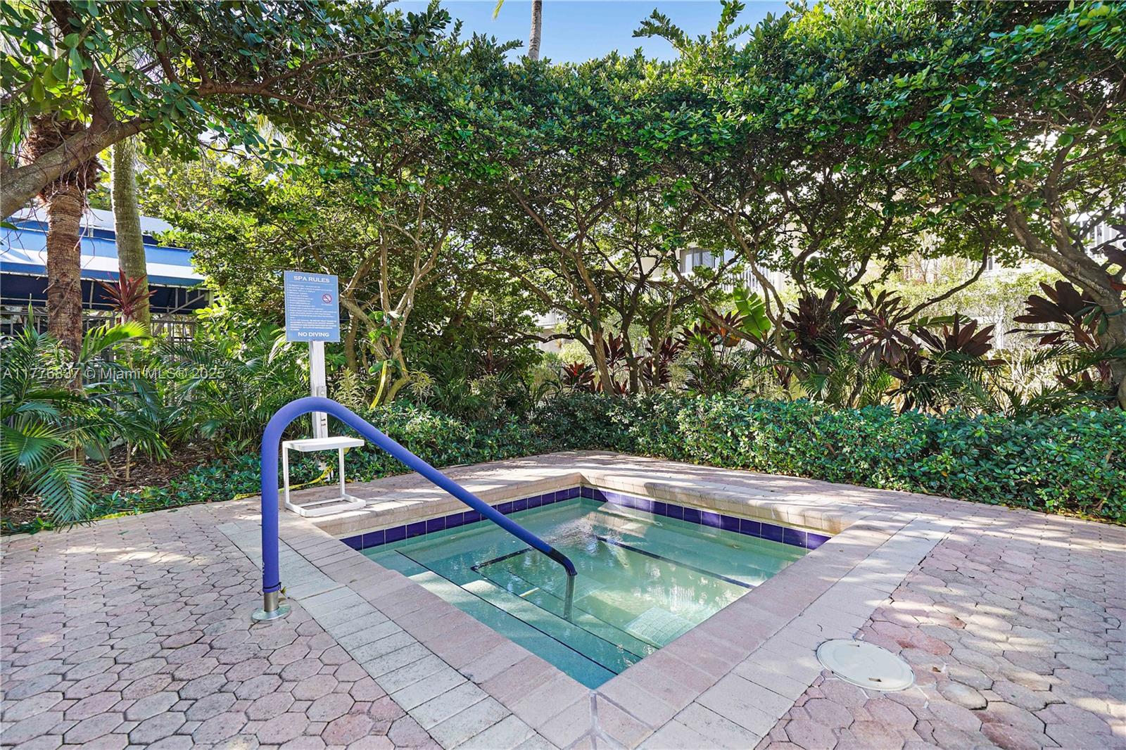 3610 Yacht Club Dr # 213