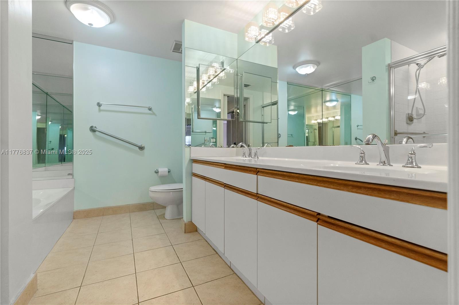 3610 Yacht Club Dr # 213