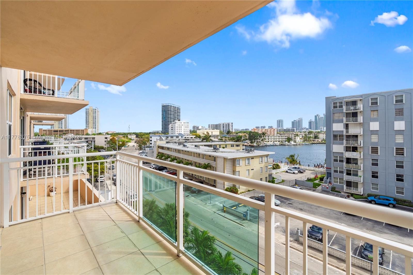 437 Golden Isles Dr # 5H