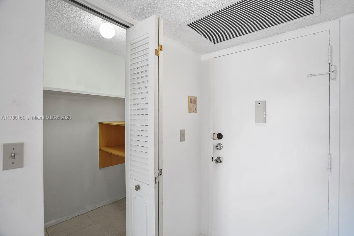 1000 Parkview Dr # 115
