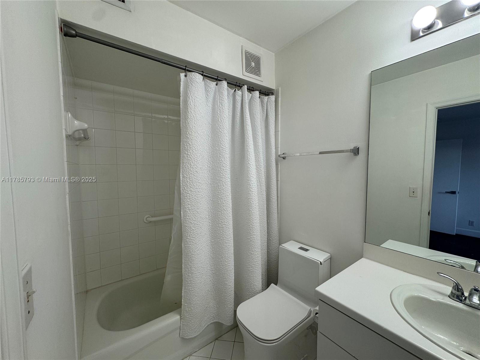3706 San Simeon Cir Unit: -
