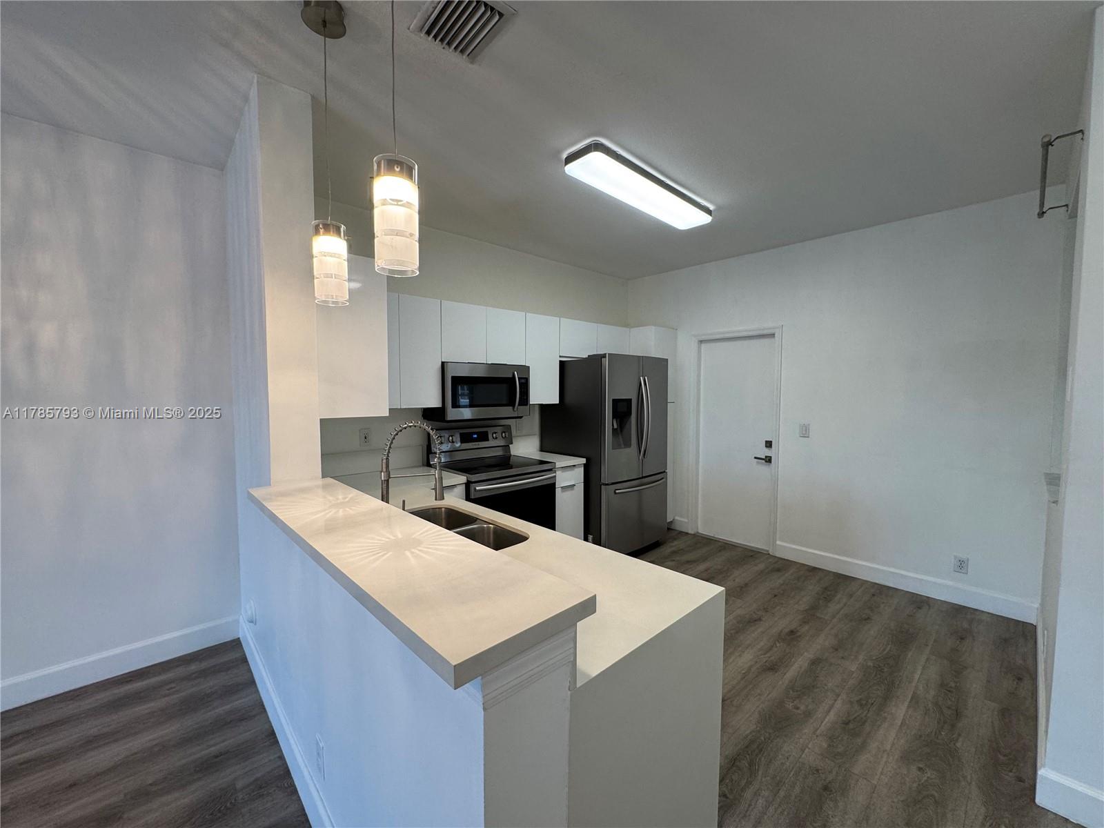 3706 San Simeon Cir Unit: -