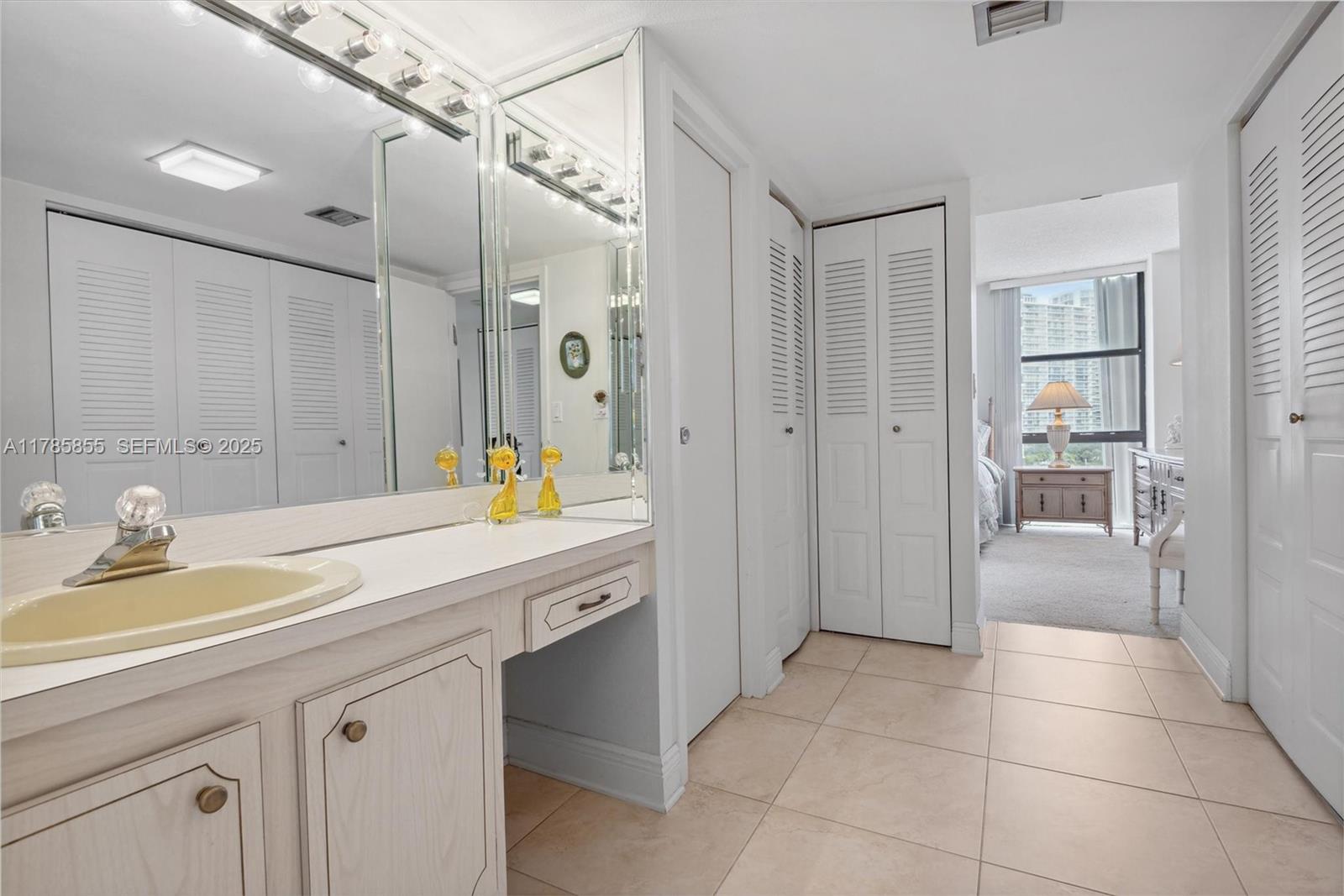 3625 N Country Club Dr # 603