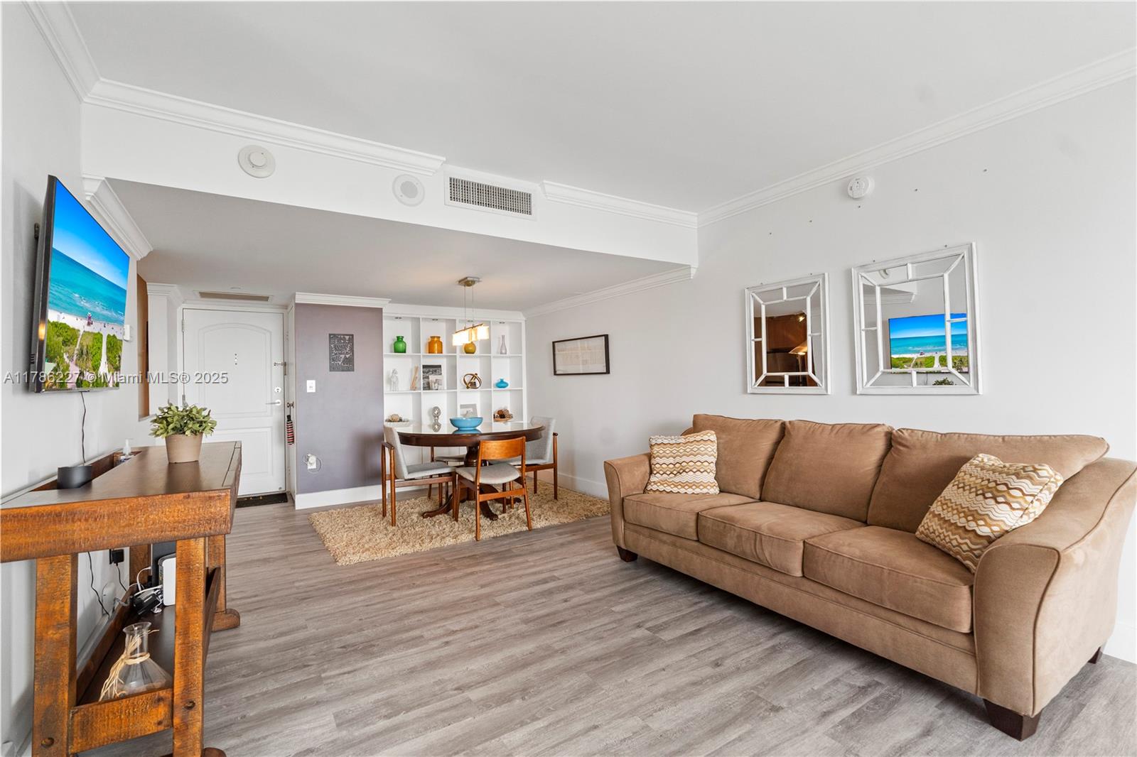 3625 N Country Club Dr # 902