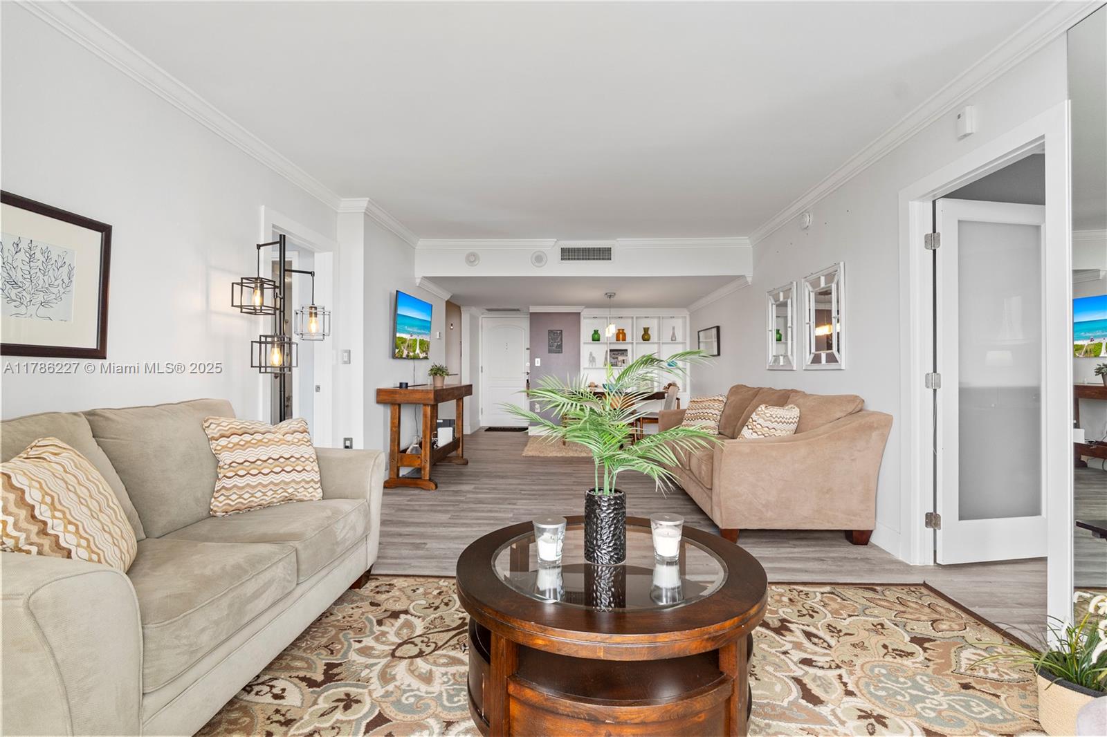 3625 N Country Club Dr # 902