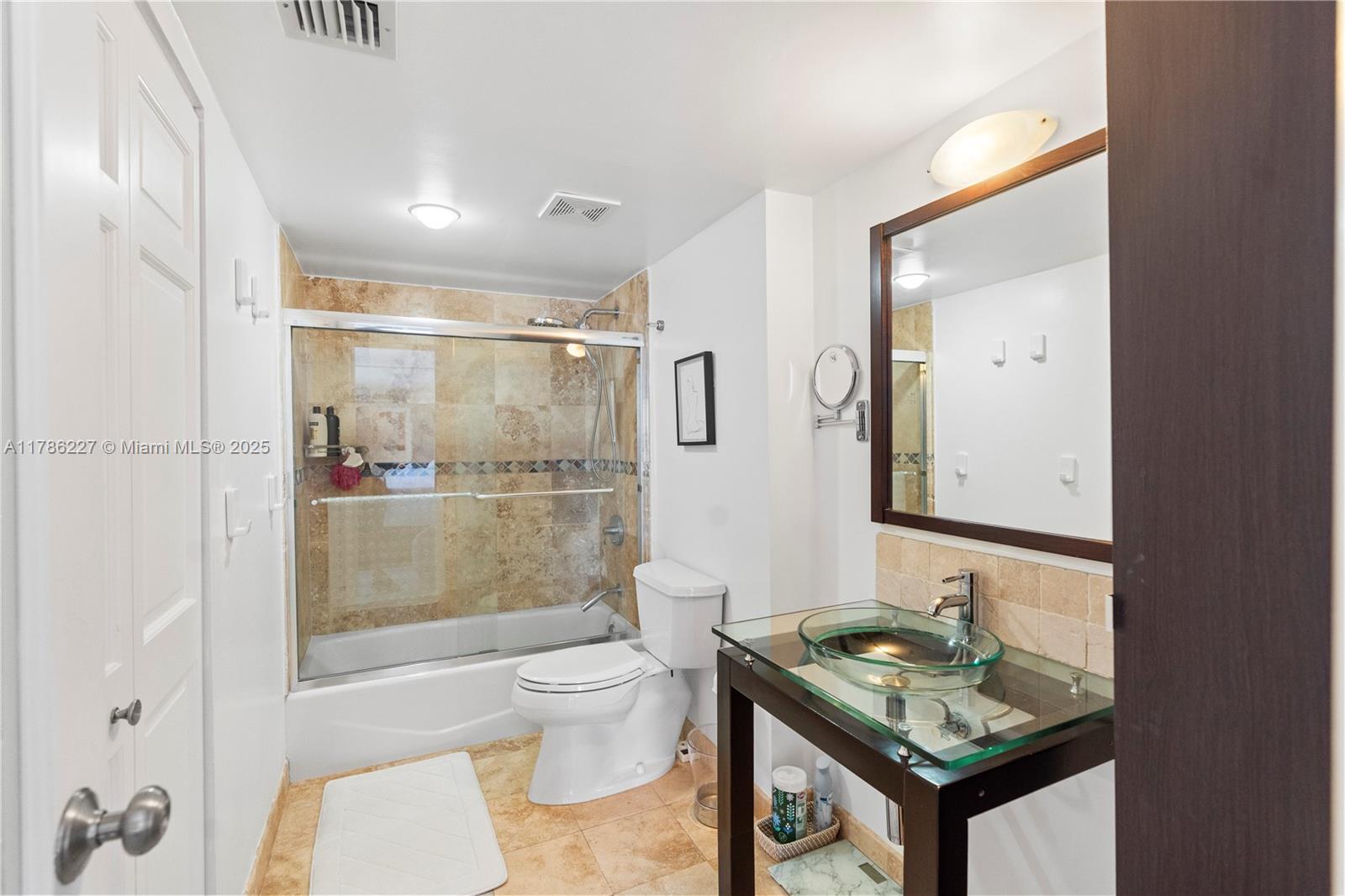 3625 N Country Club Dr # 902