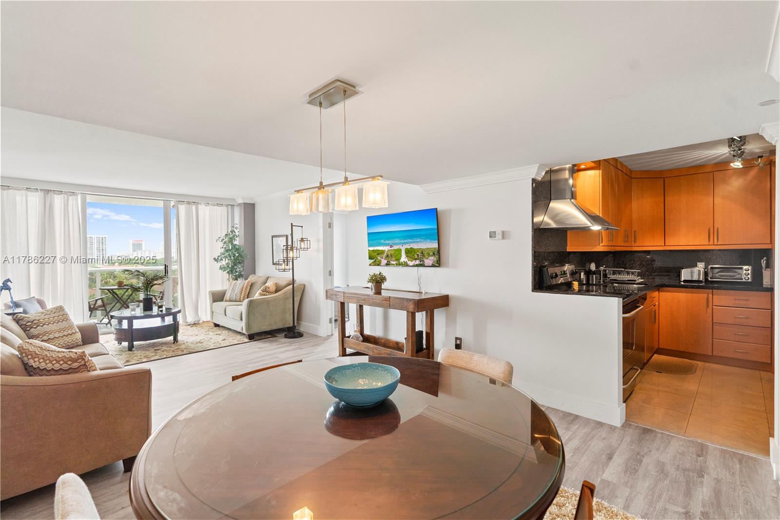 3625 N Country Club Dr # 902