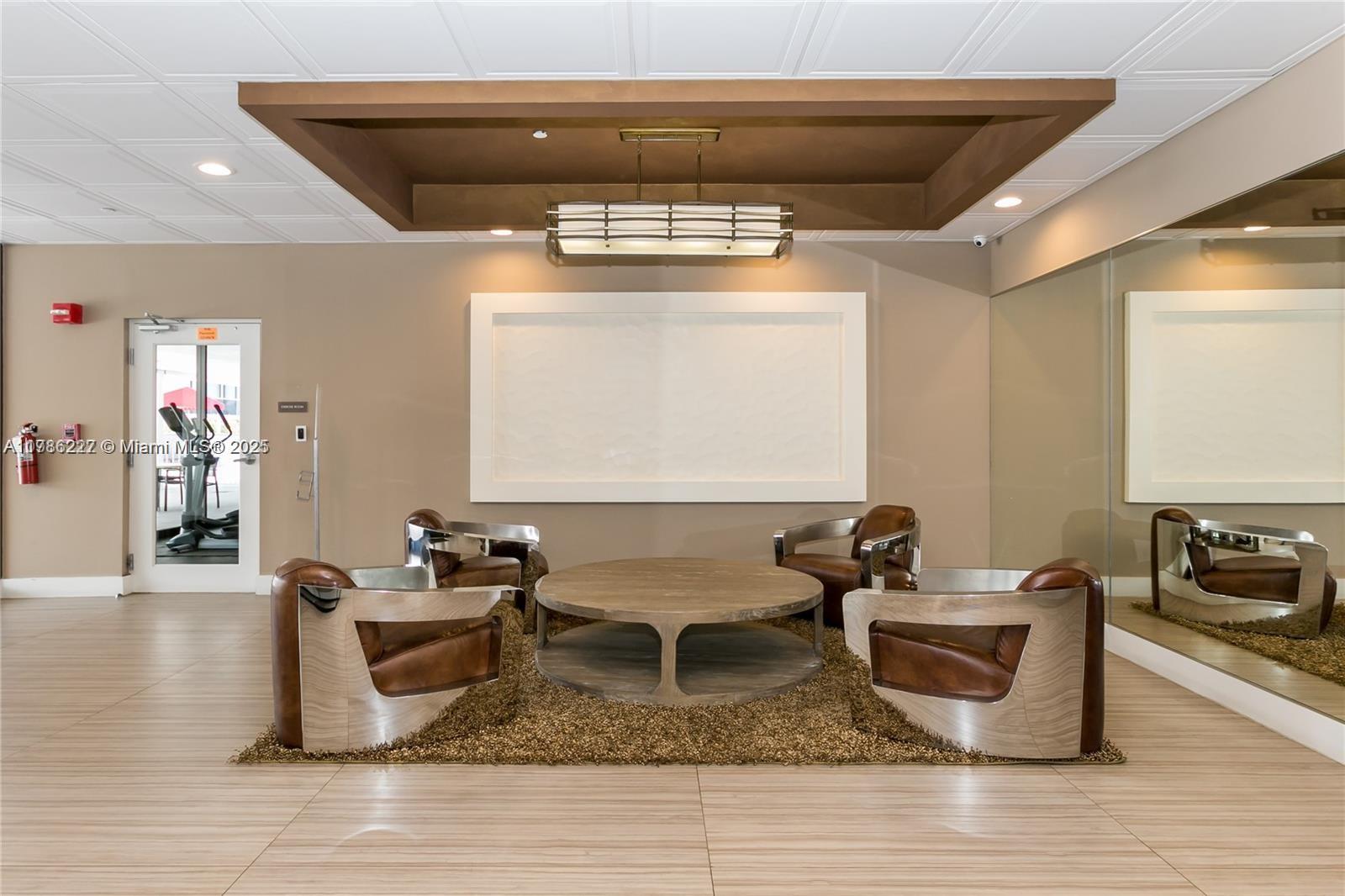 3625 N Country Club Dr # 902