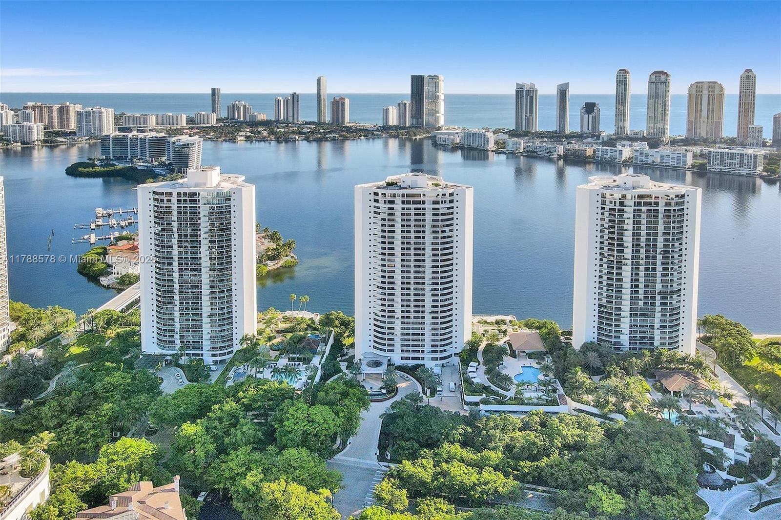 3000 Island Blvd # 706