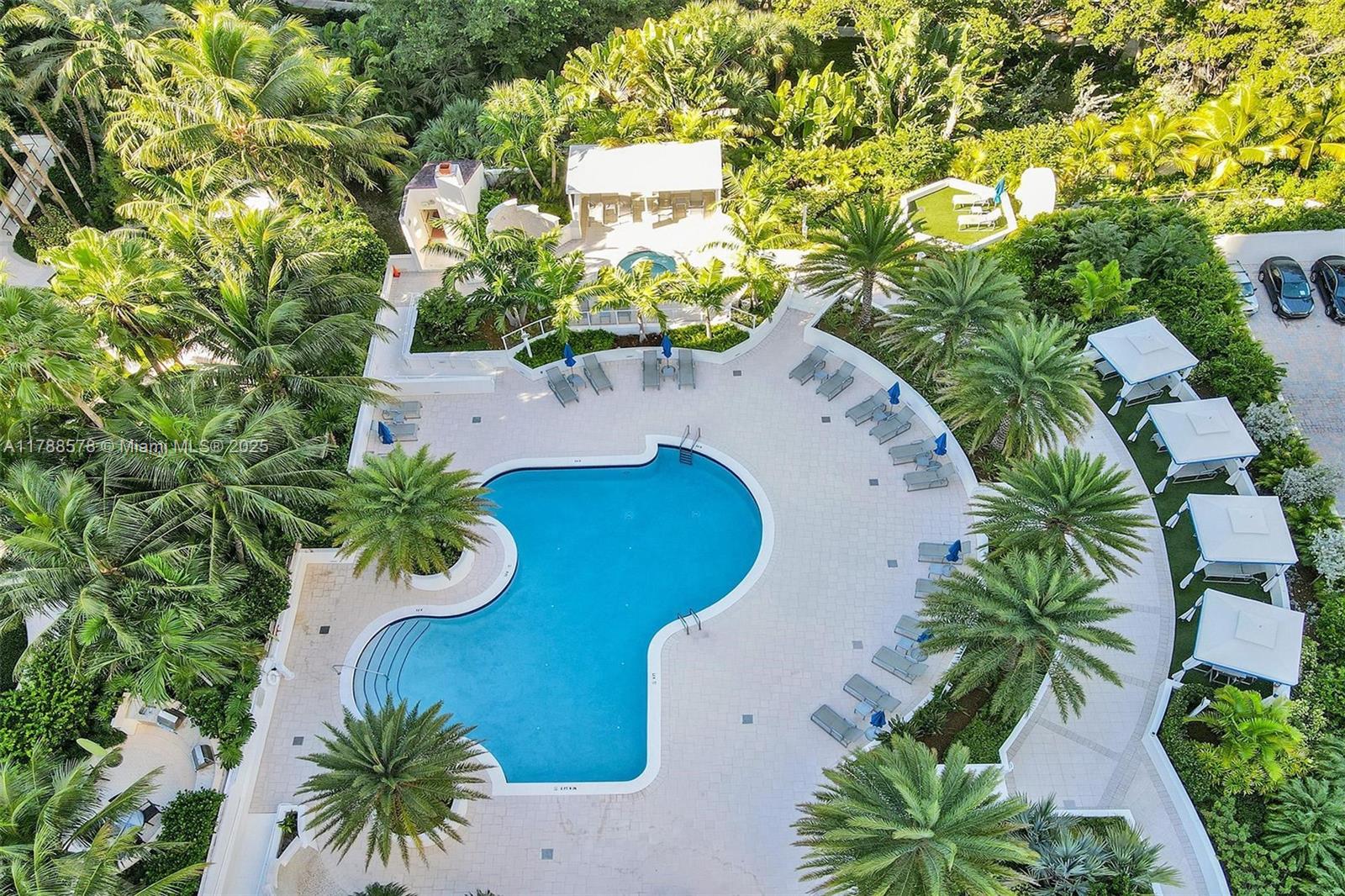 3000 Island Blvd # 706